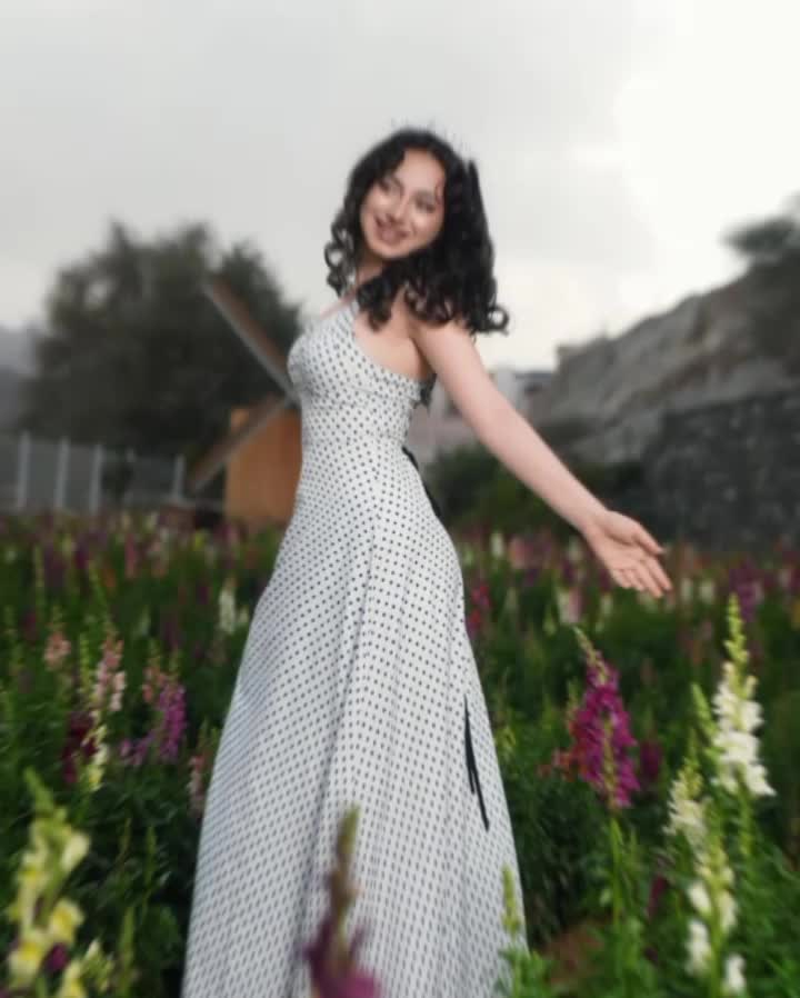 @𝒴𝒶𝓈𝓂𝒾𝓃🌺