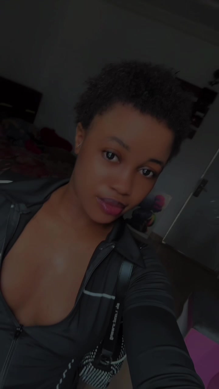 @_BANA is Hot🥥💦