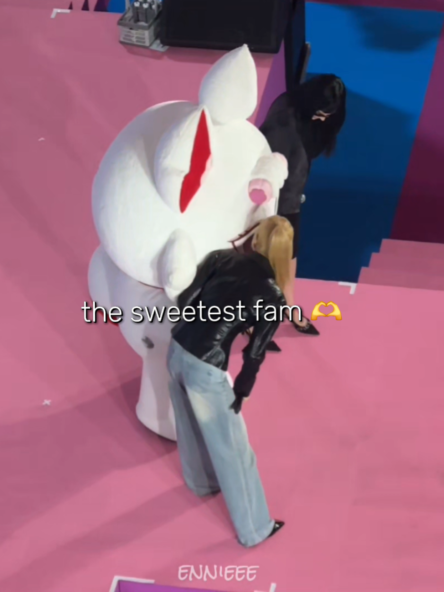 @ennieee