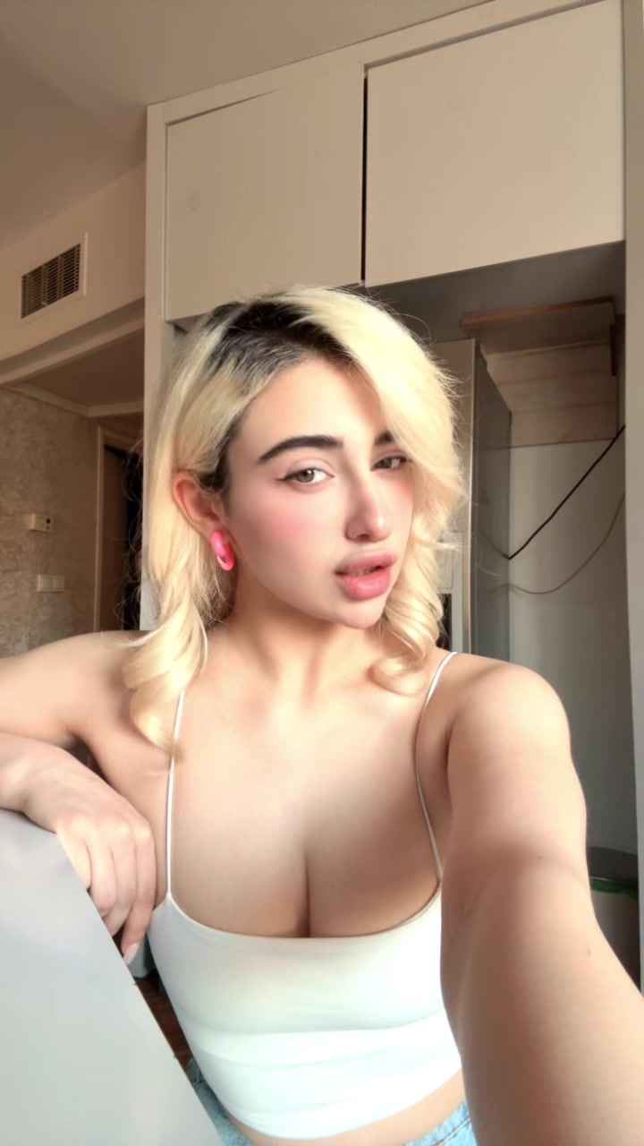 @parimahtahami