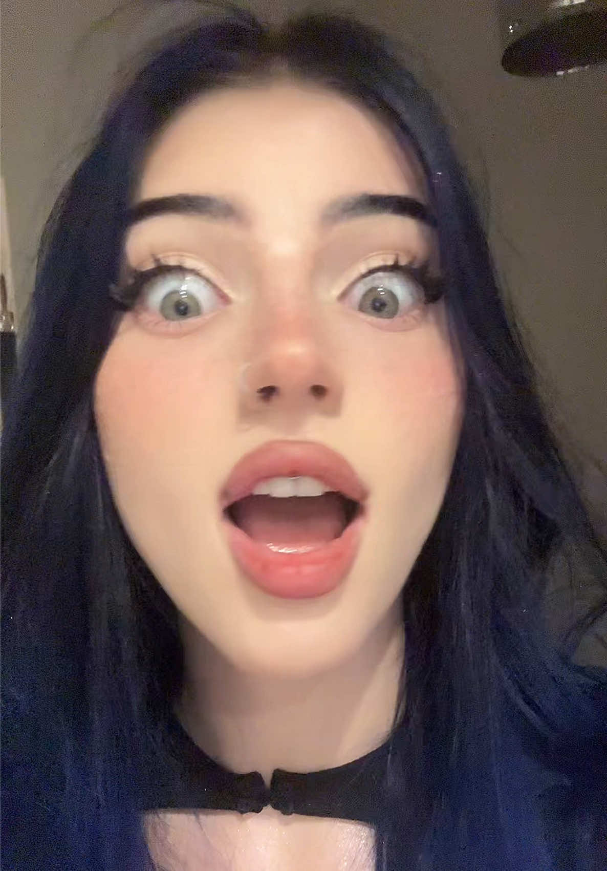 @🔒