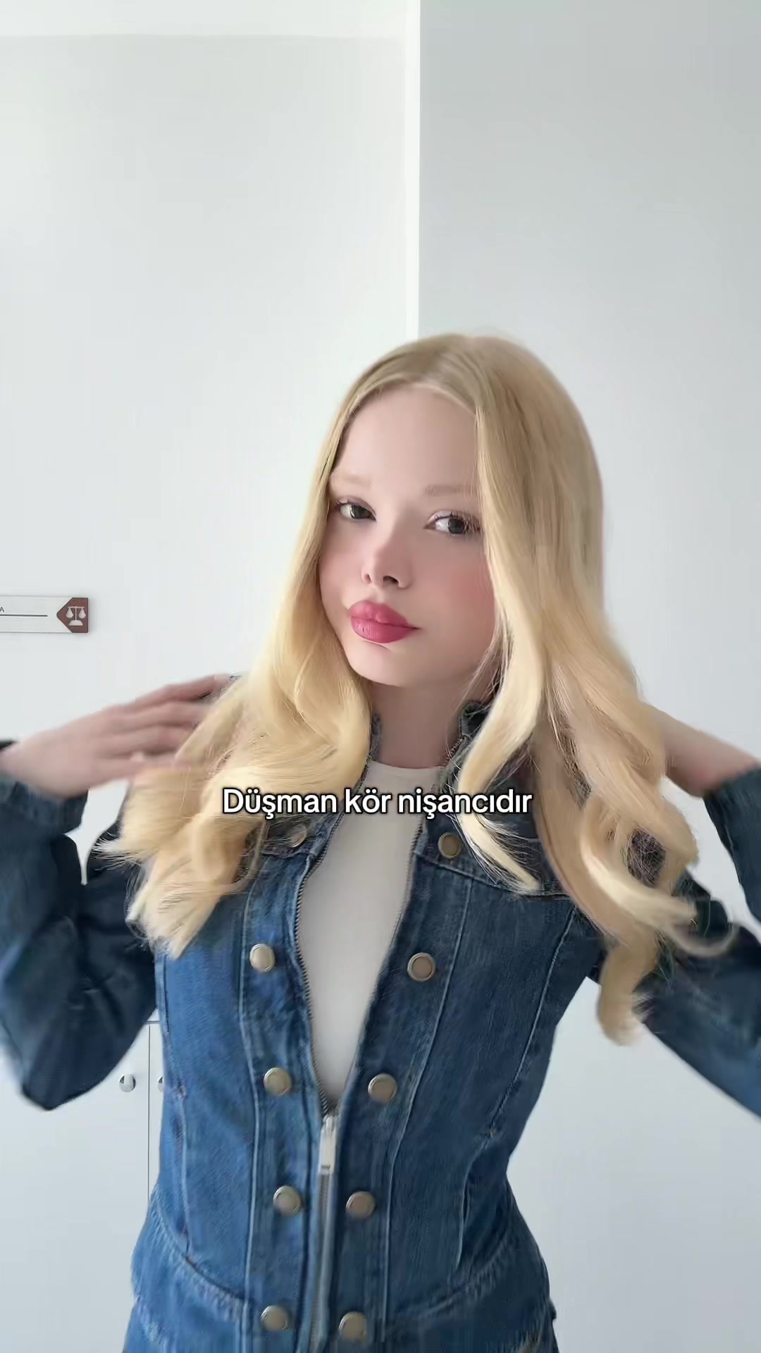 @Stella 👱🏻♀️