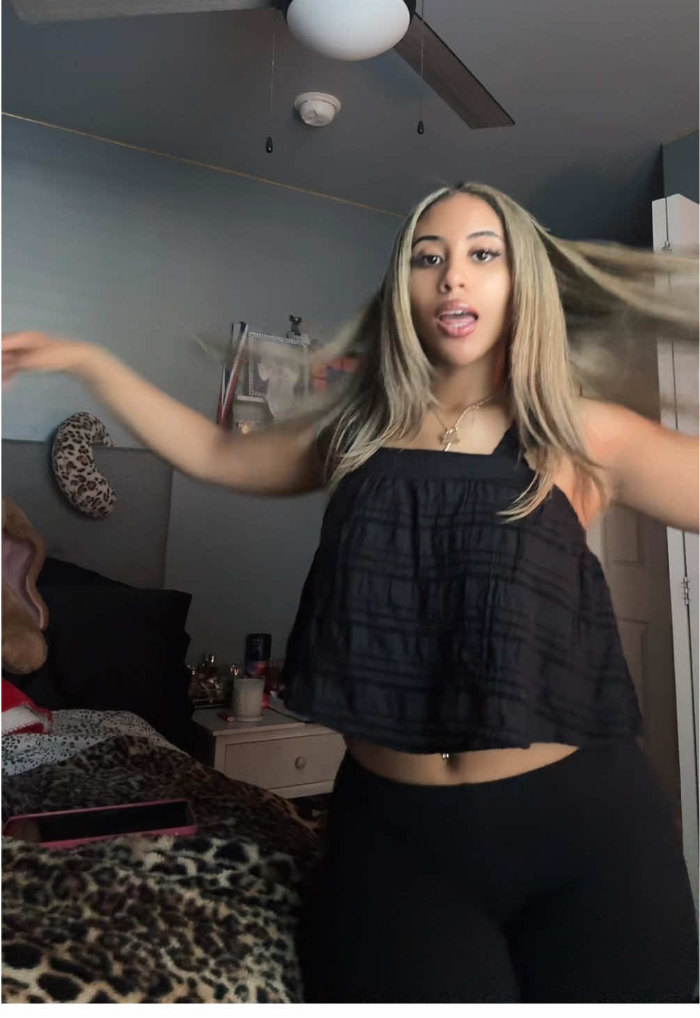 @makayla.