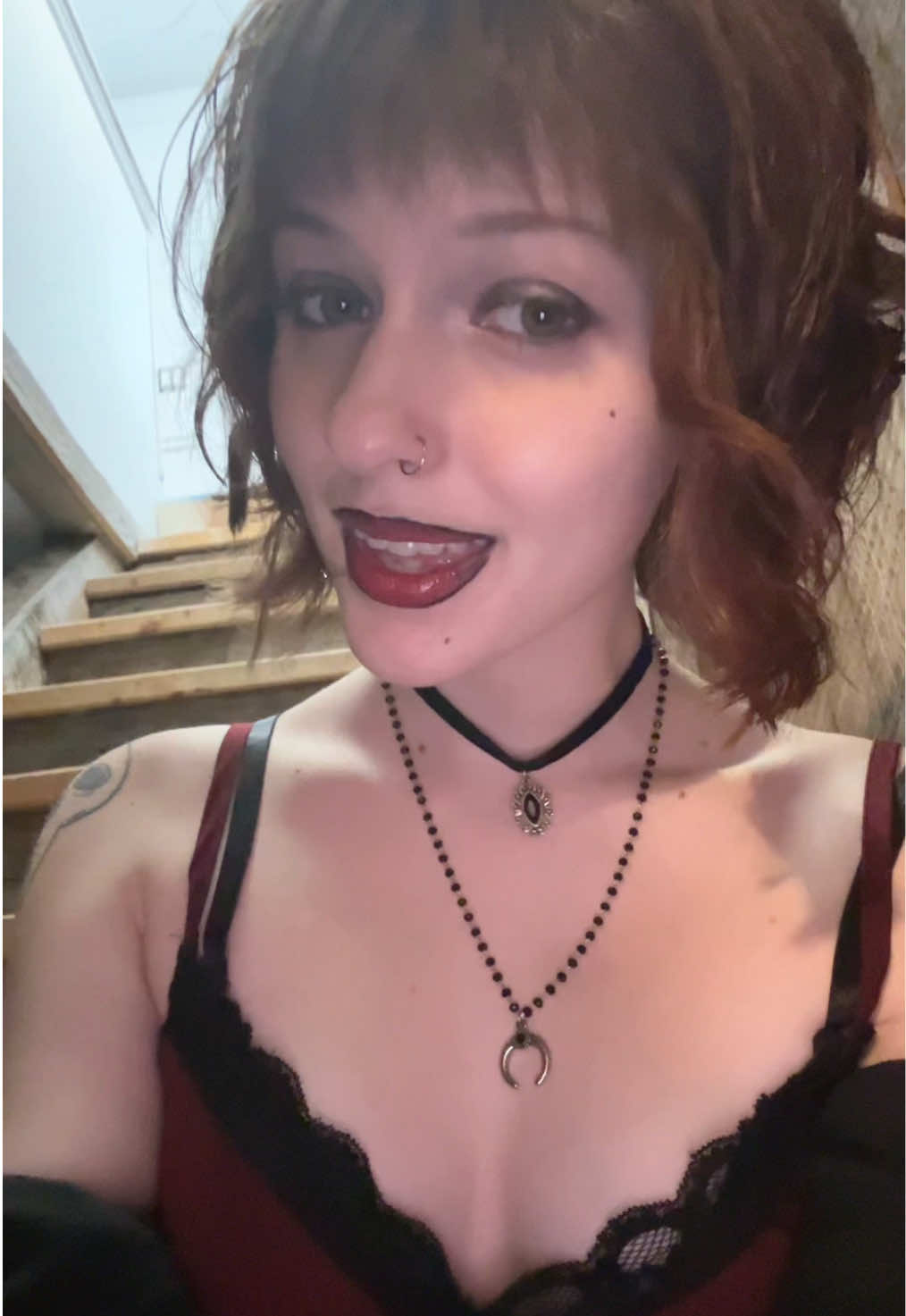 @v <3