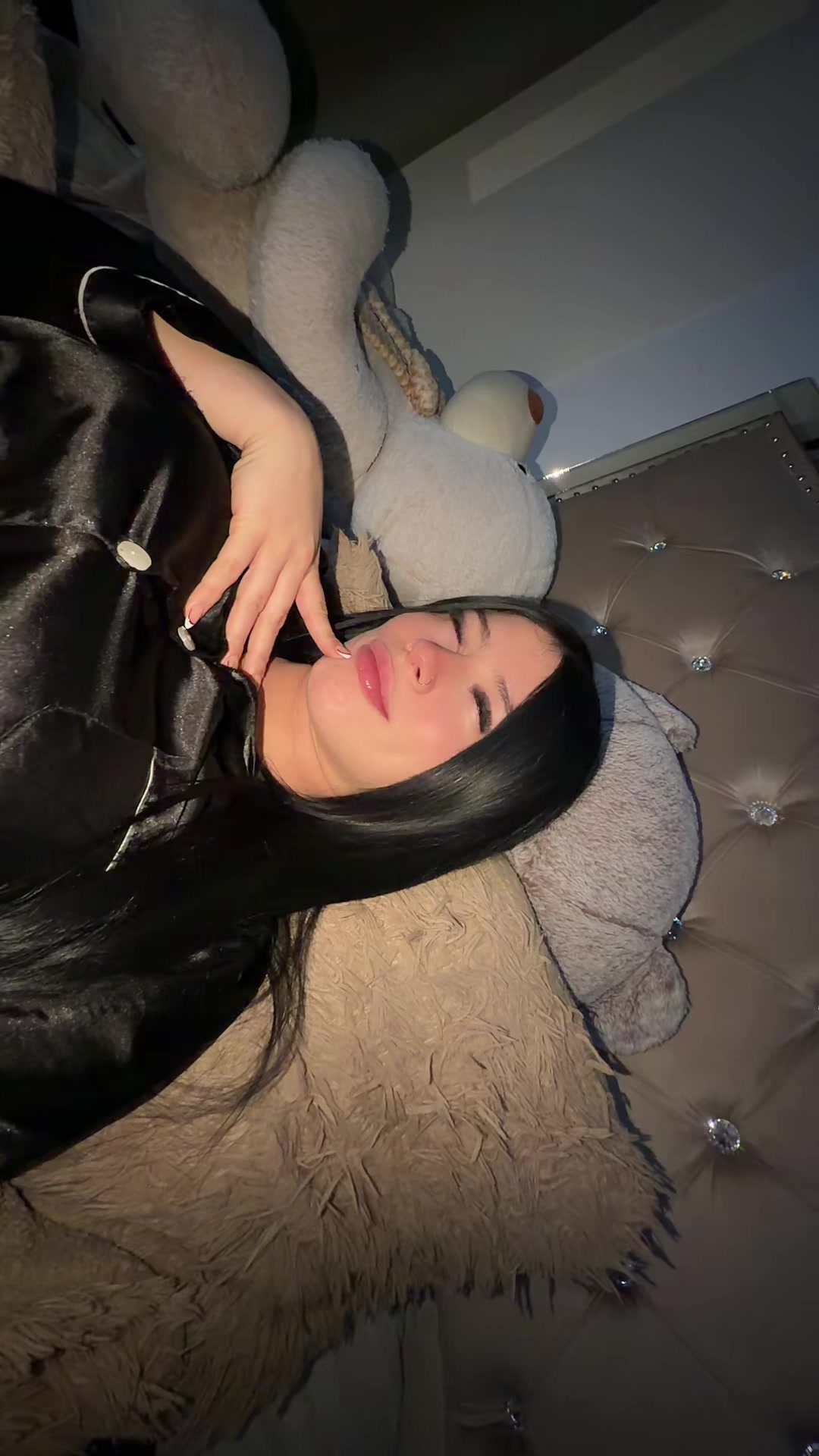 @Adriana Daniela🩵