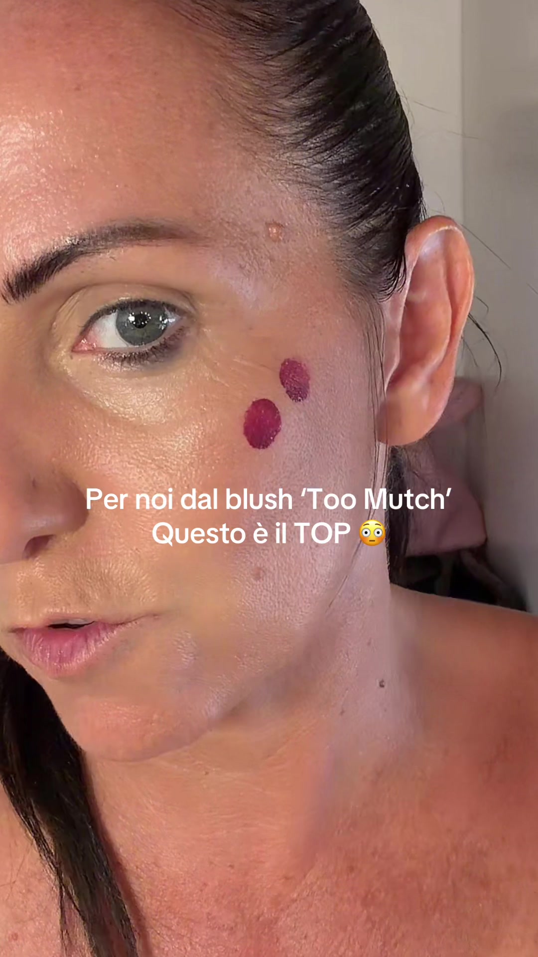 @Simo/beauty content creator