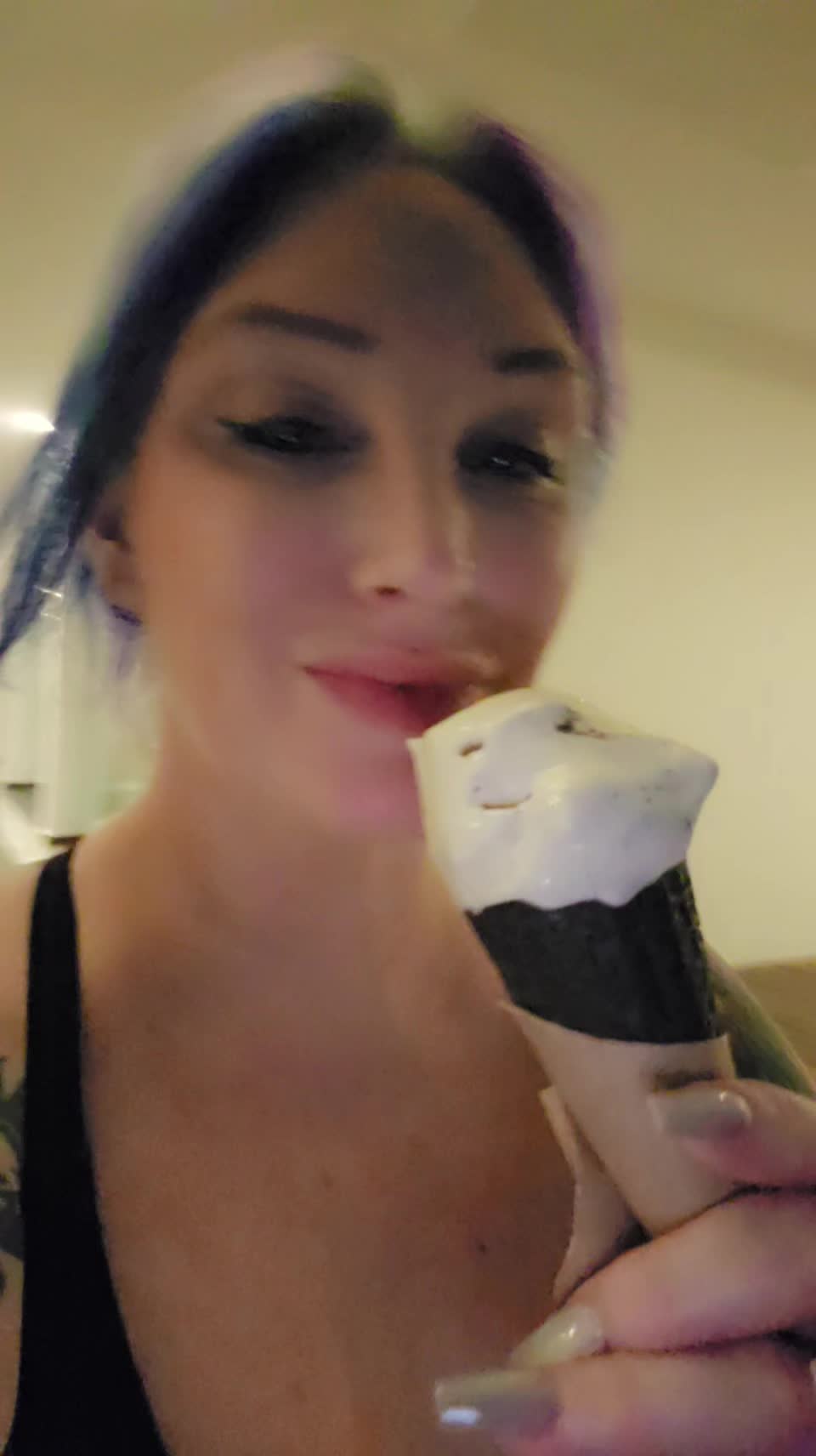 @TheMoistQueen &reg;️