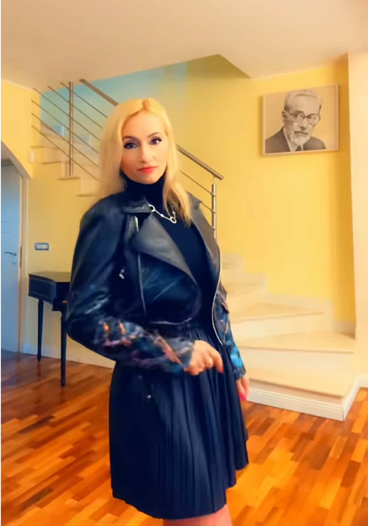 @LillyAndrei