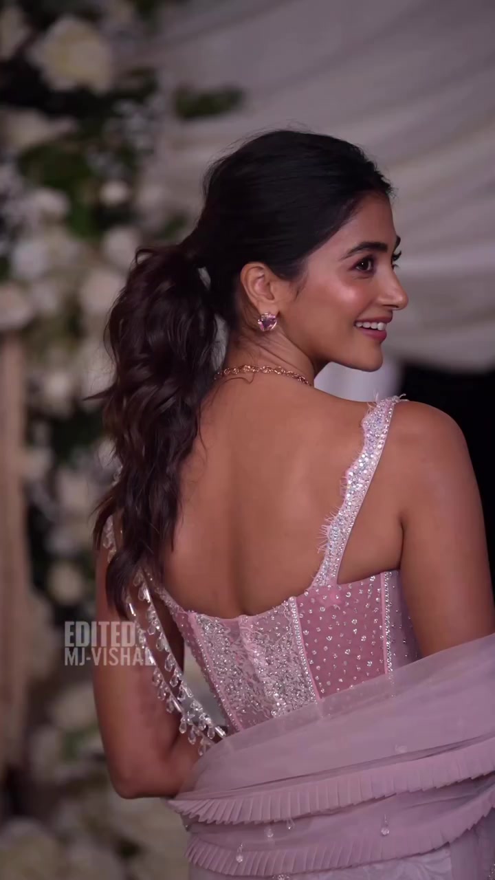 @BOLLYWOOD 360🔥🥵
