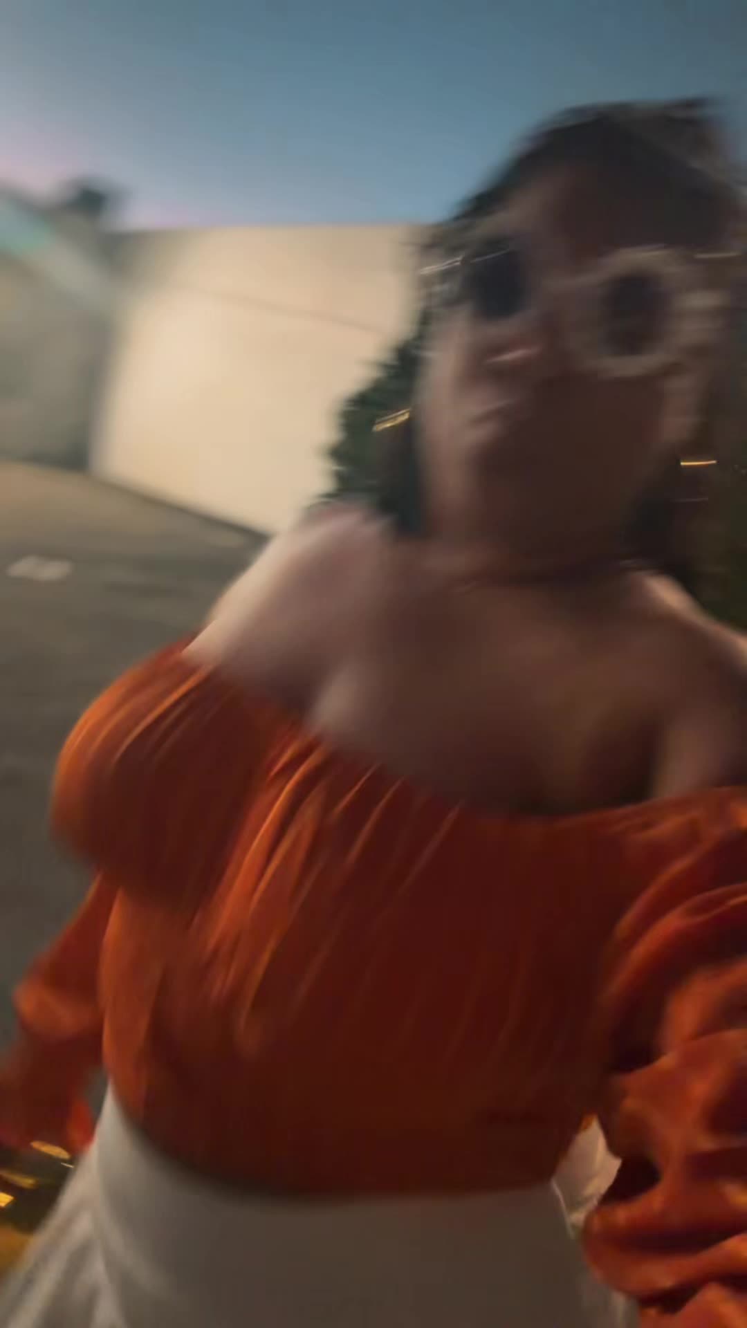 @Chazr&eacute; 🤎