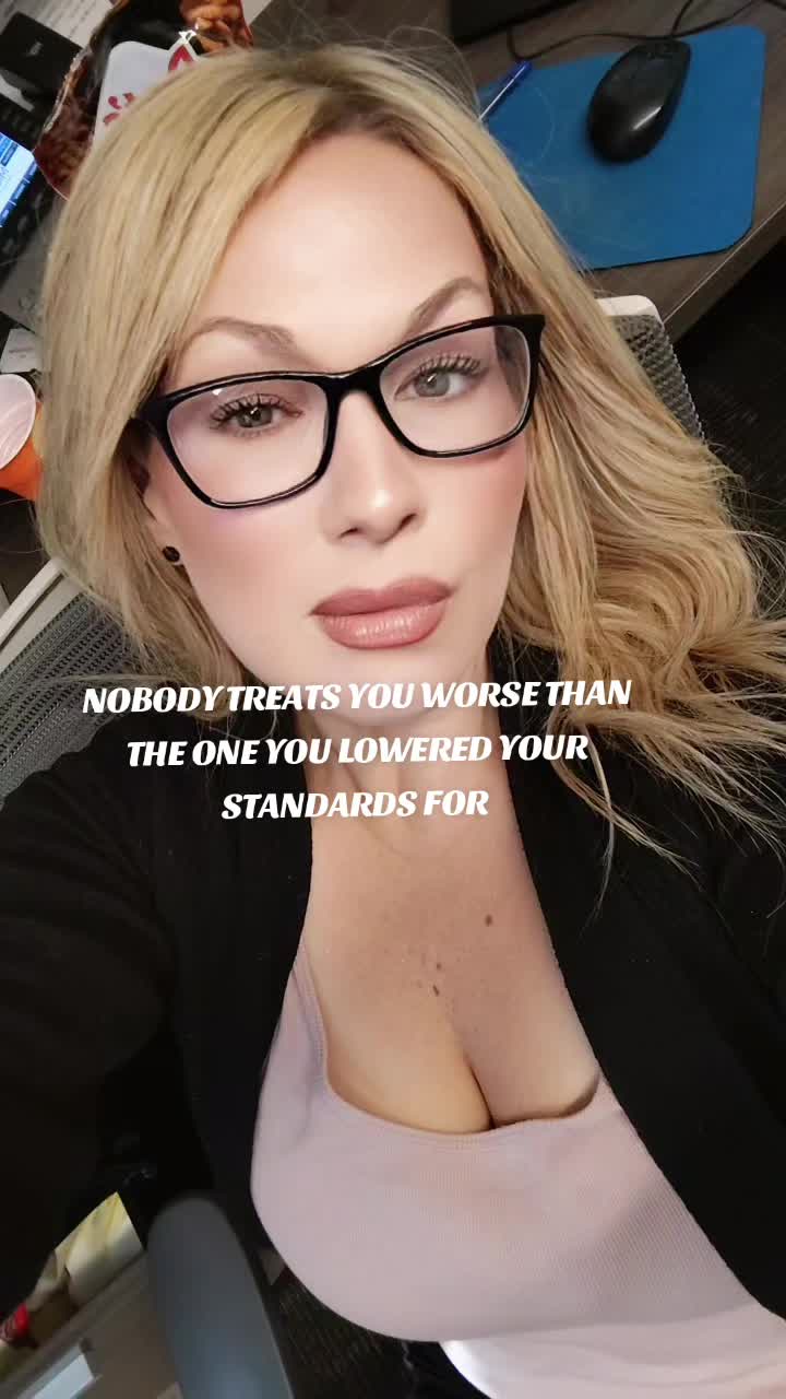 @Melissa kay🌻