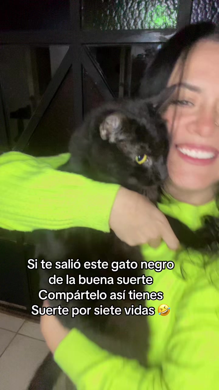 @LaMujerConAlas