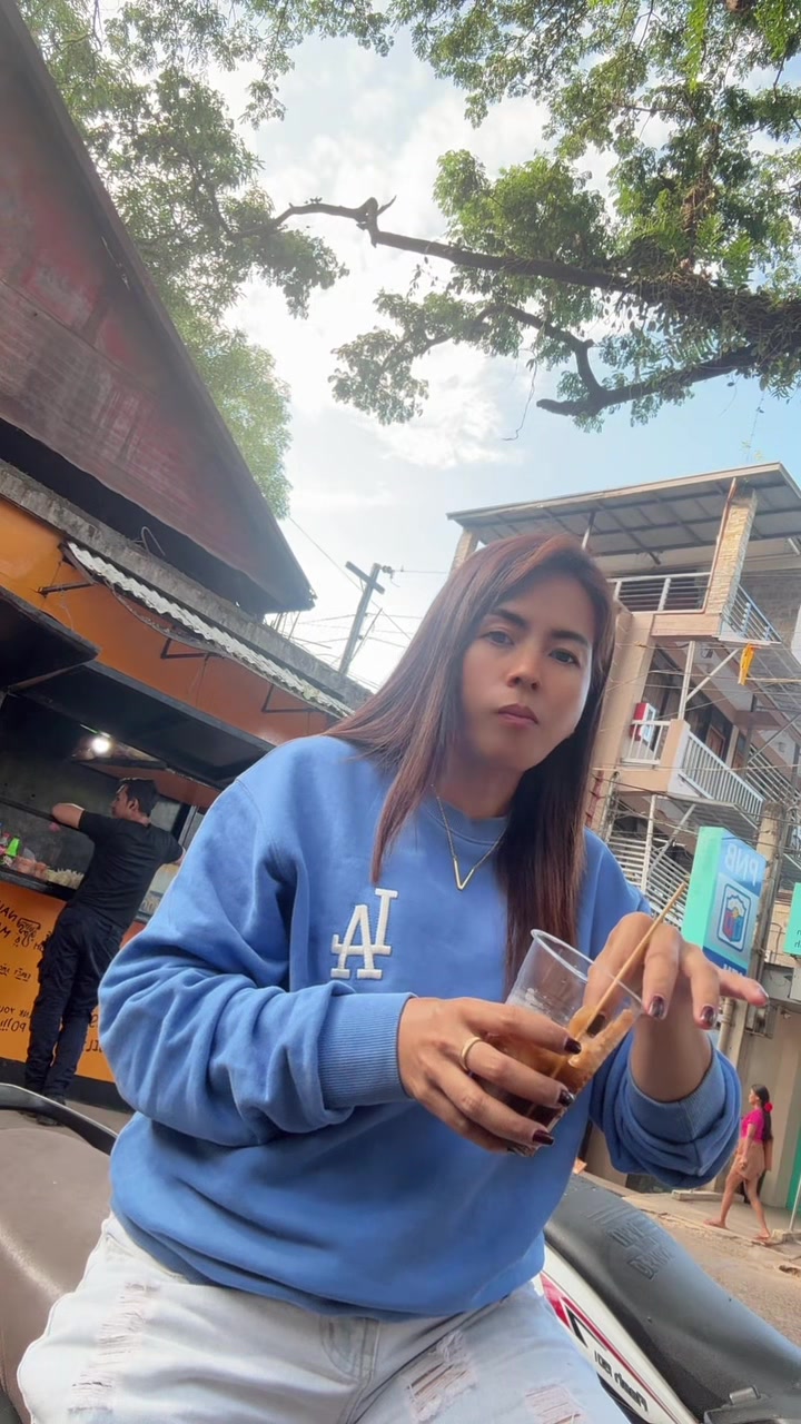 @NIKKI ☕️