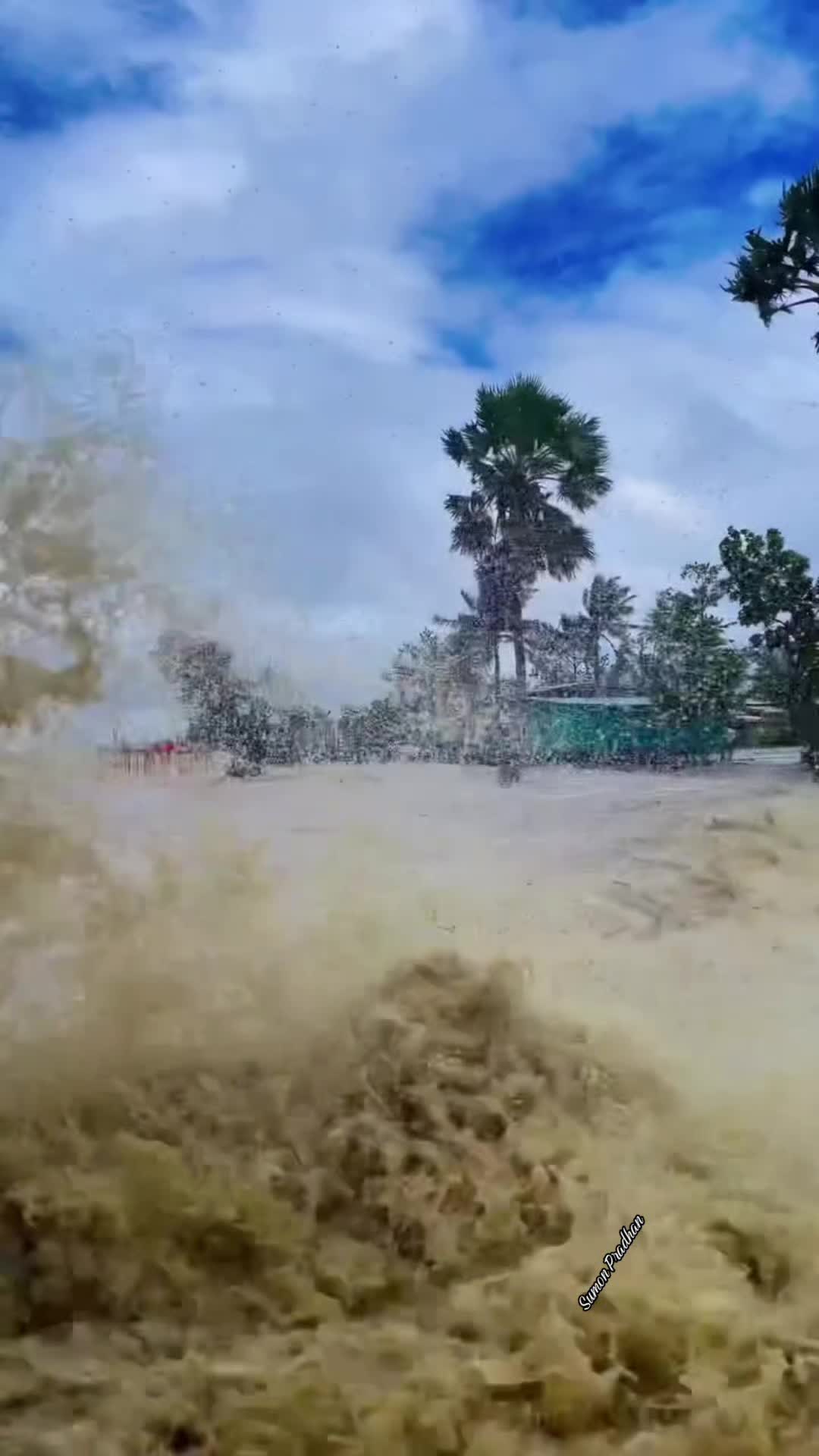 @সুমন প্রধান 🇧🇩🛬🇱🇷