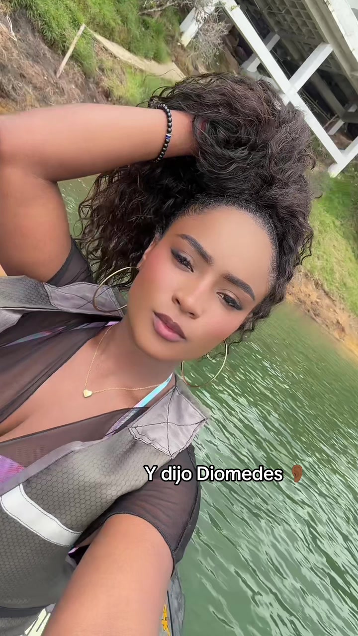 @Vanessa 🤎 G 02