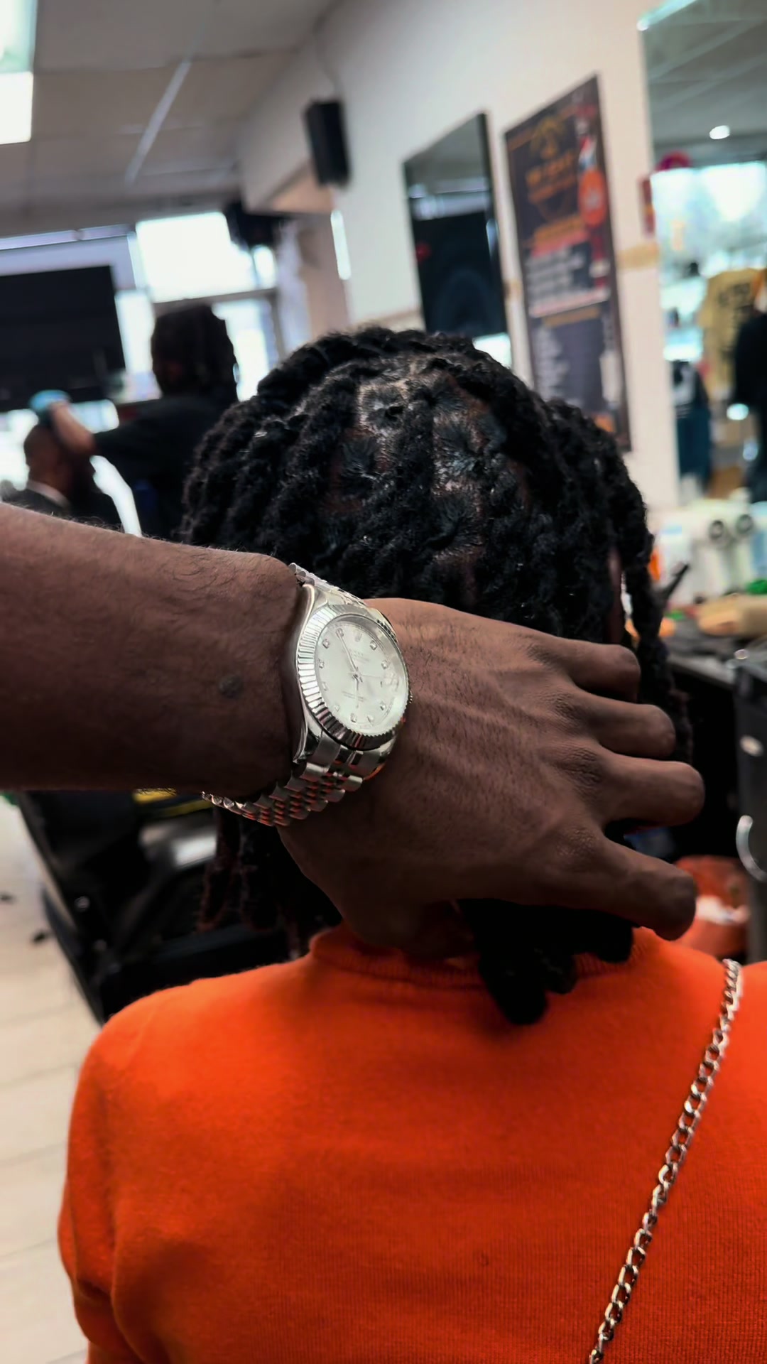 @ZOE-LOCKS-CUTZ