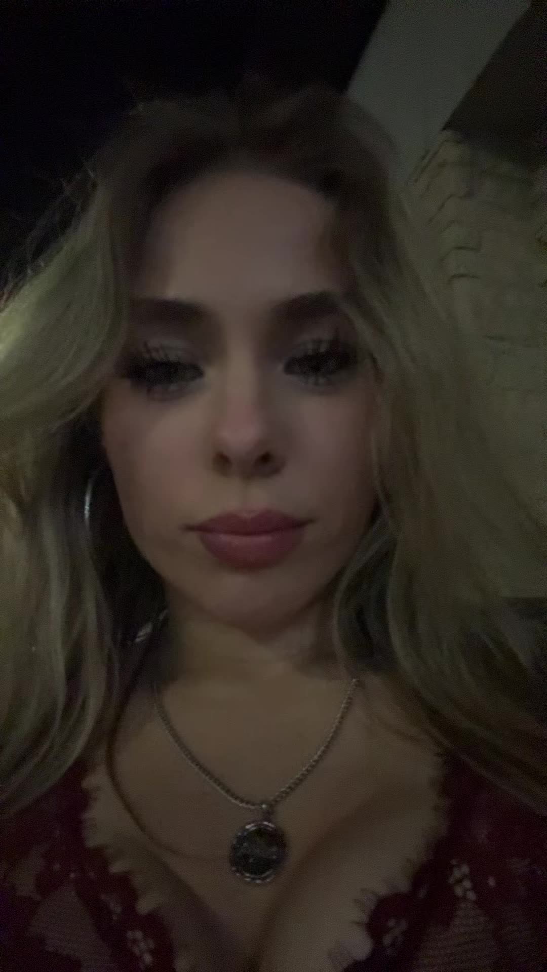 @Allys&oslash;n