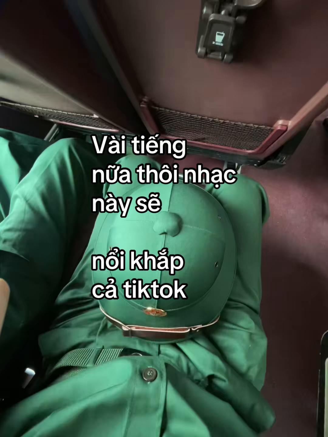 @Anh Tiền Hải Quan