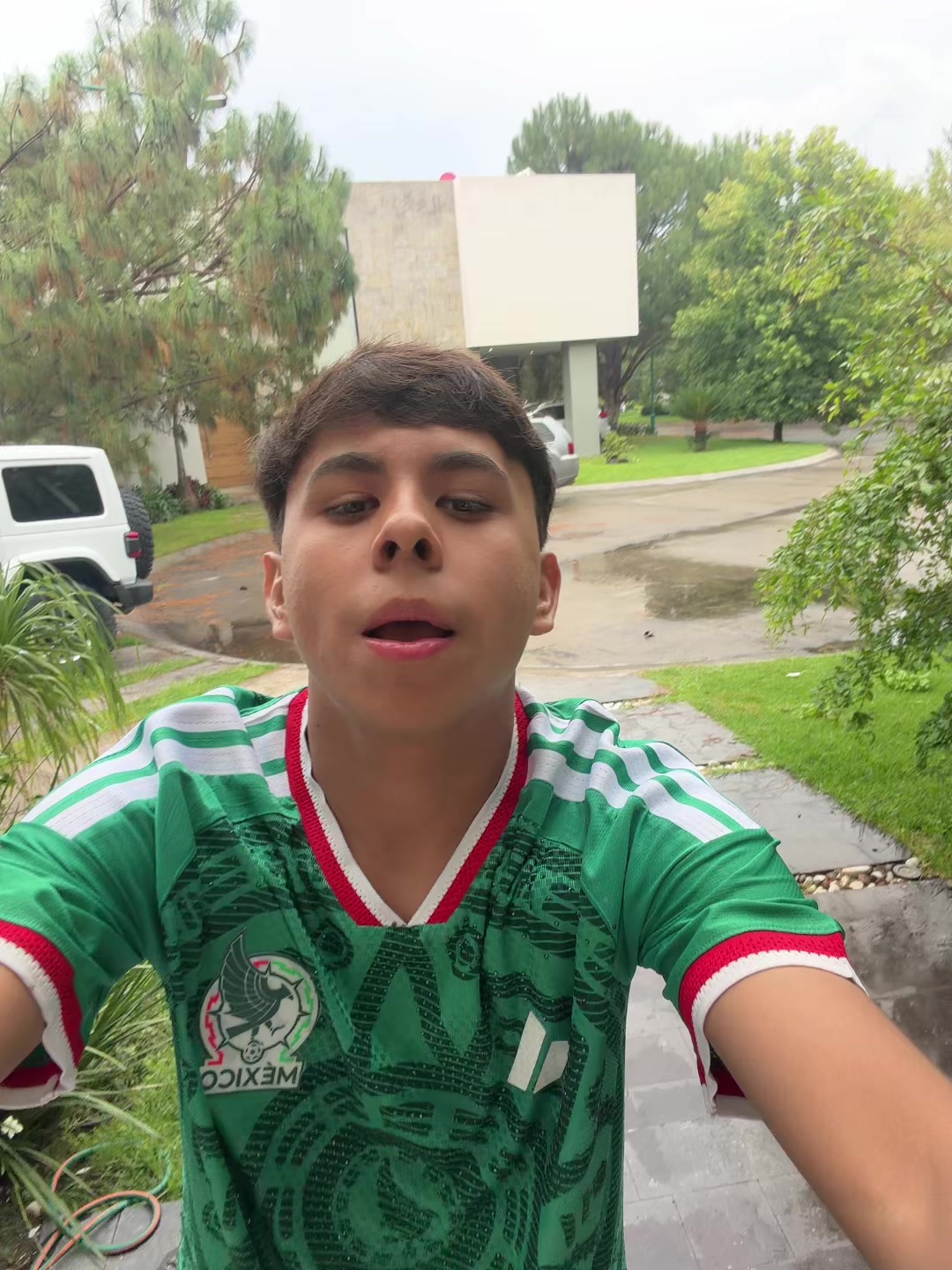 @charlyychivas10