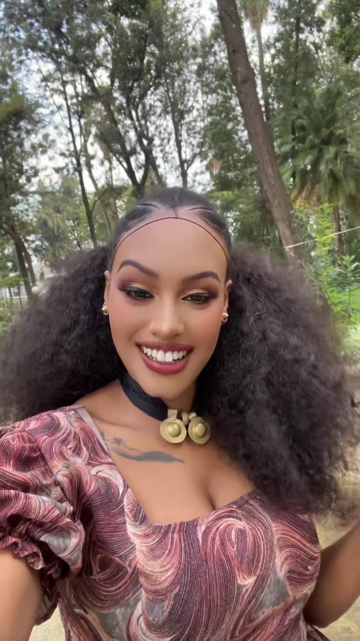 @Viviyan Amir 🇪🇷