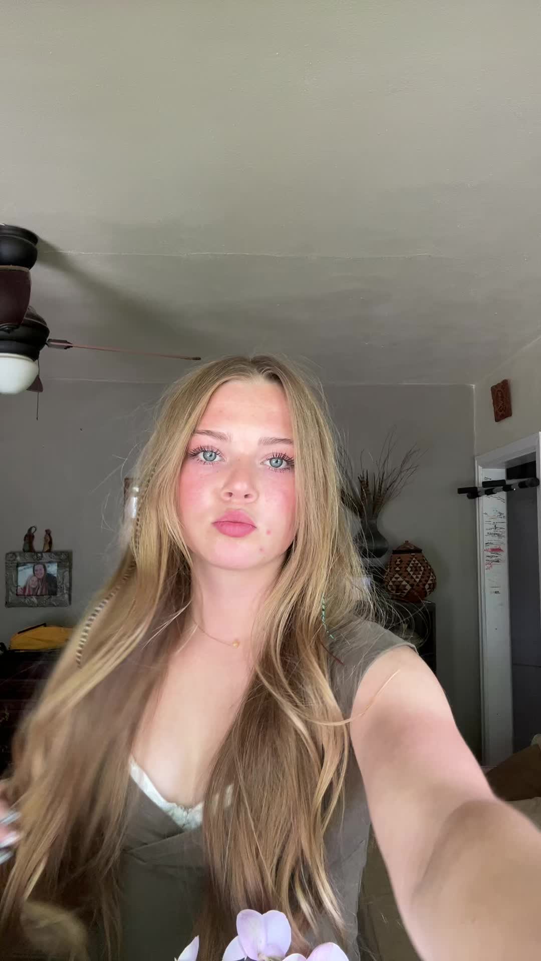 @user271672618341