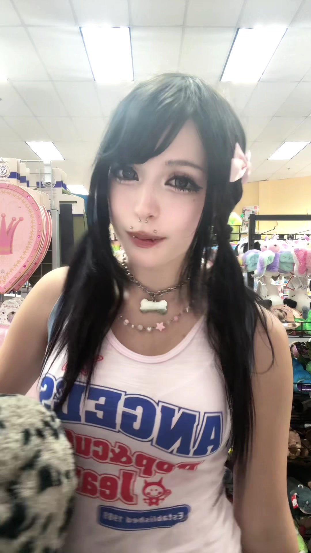 @Mae