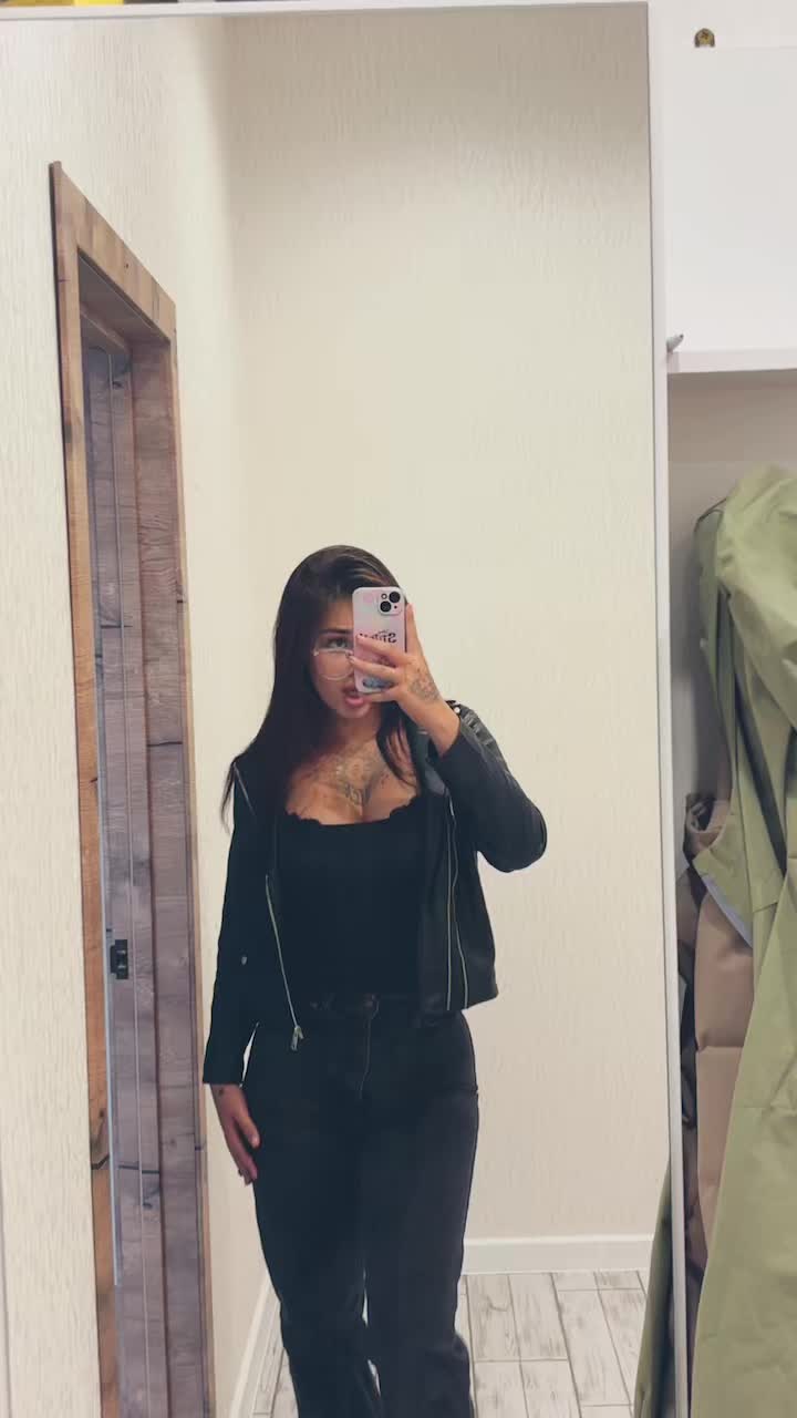 @nora_murs