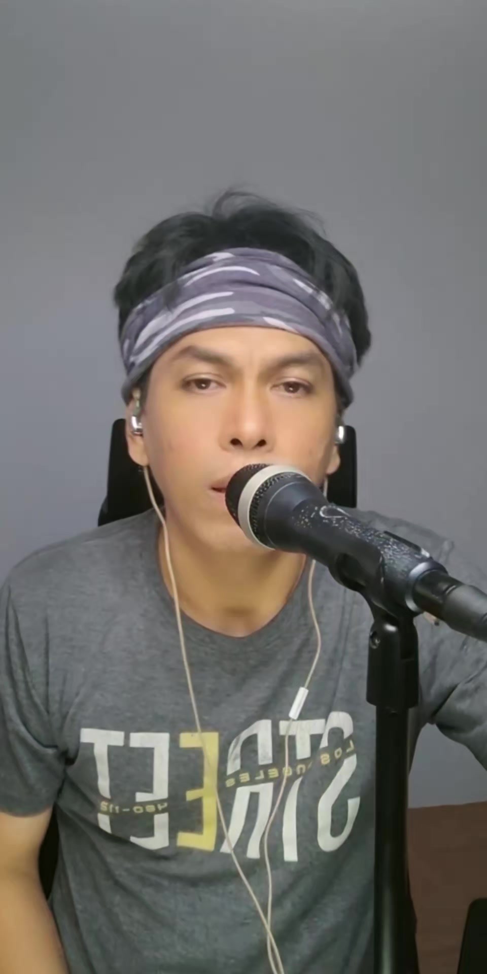 @Toni