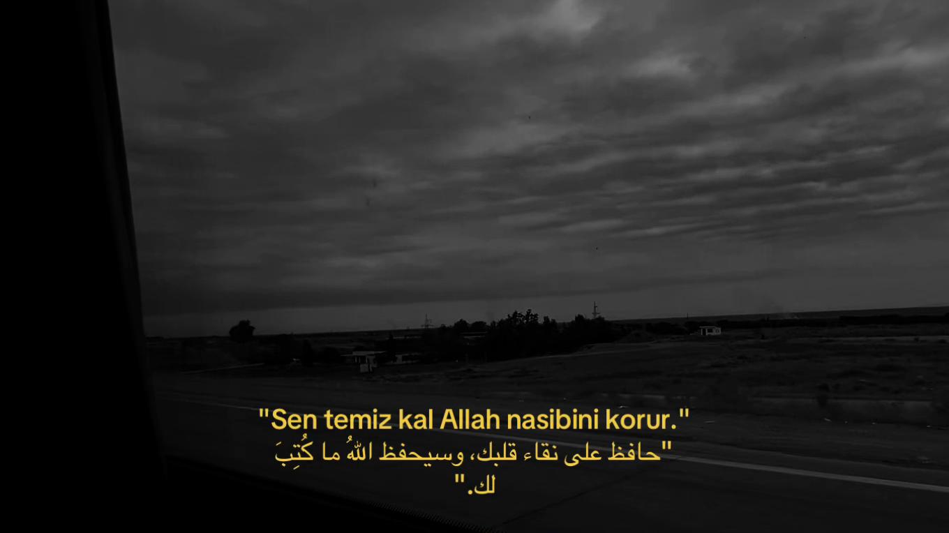 @𝓜.