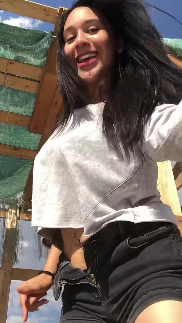 @Nina Santana 🖤