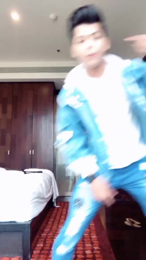 @𝘼𝙇𝘼𝘿𝘿𝙄𝙉 𝙃𝙀𝙍𝙊