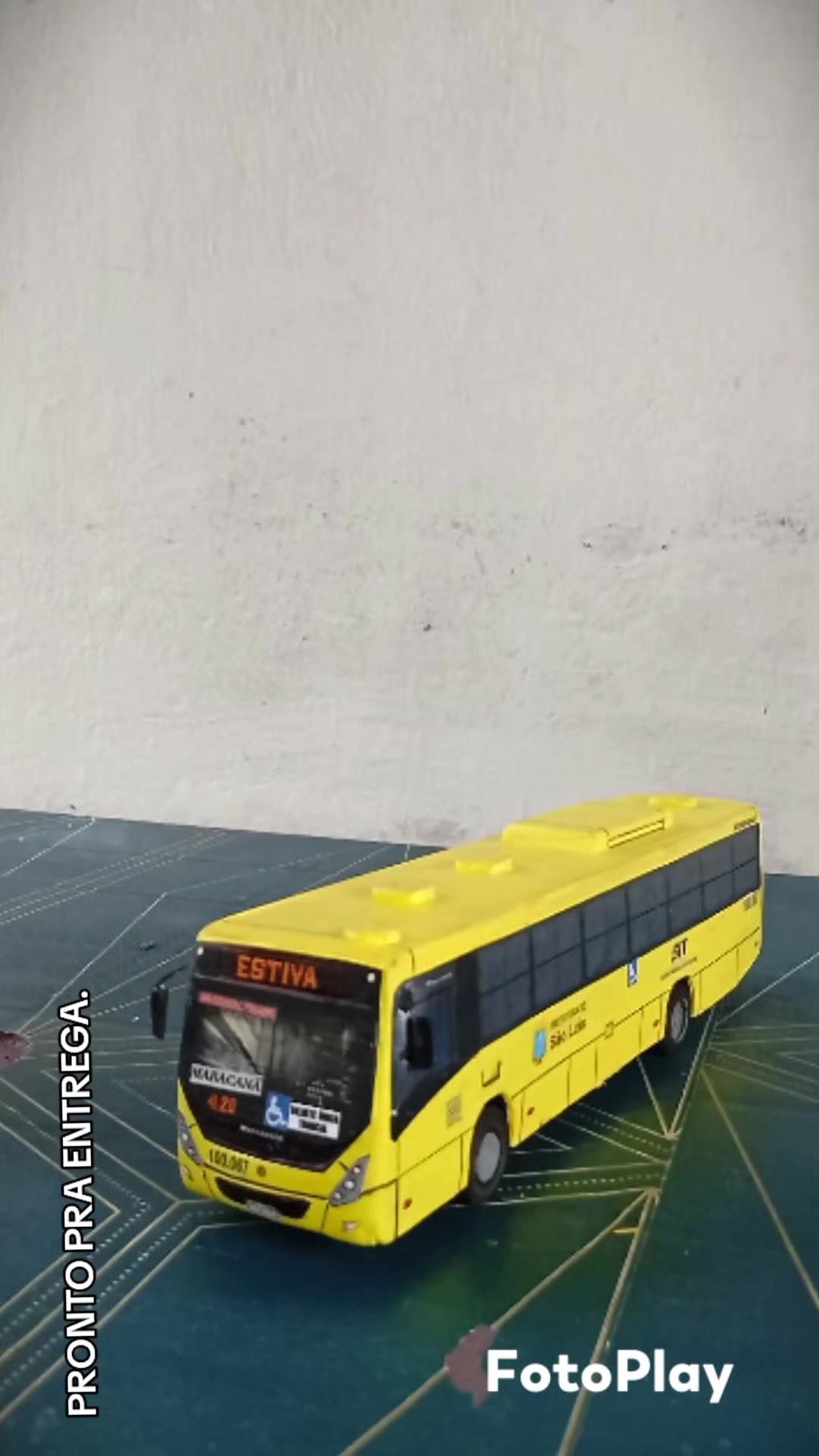 @Allf. Omnibus miniaturas