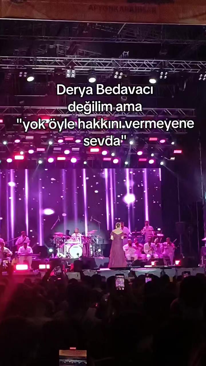 @kaylaa