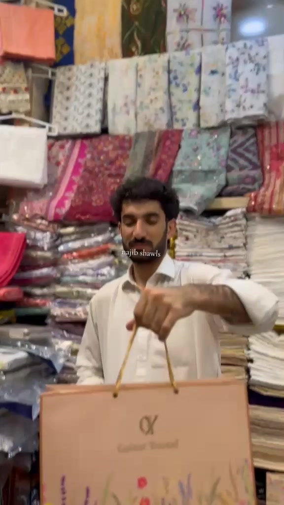 @Najeeb pashmina shawl centre
