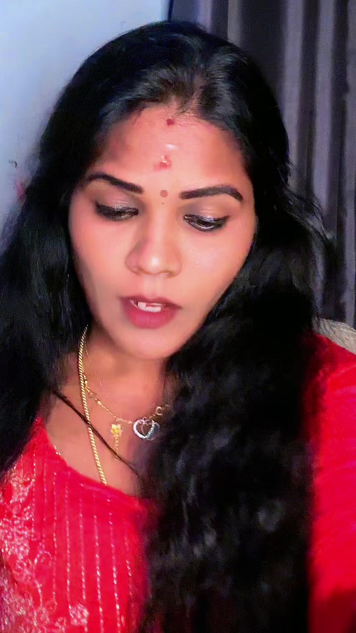 @GaYaThRI❤️ MaNiKAnDaN ❤️🇨🇦☃️