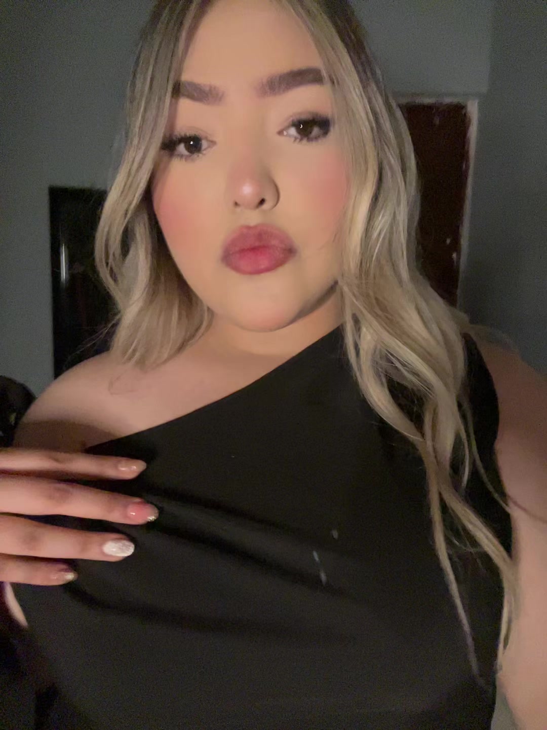 @r
