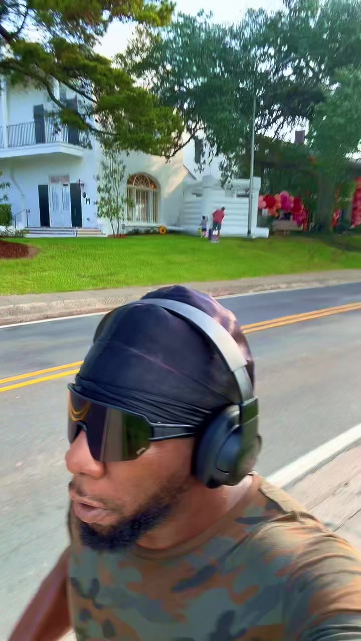 @chuckd.the.travel