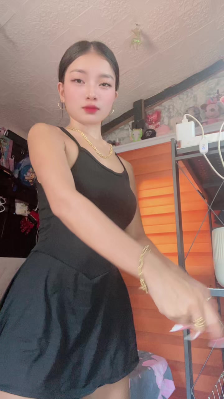 @itzzmeelesssliiii