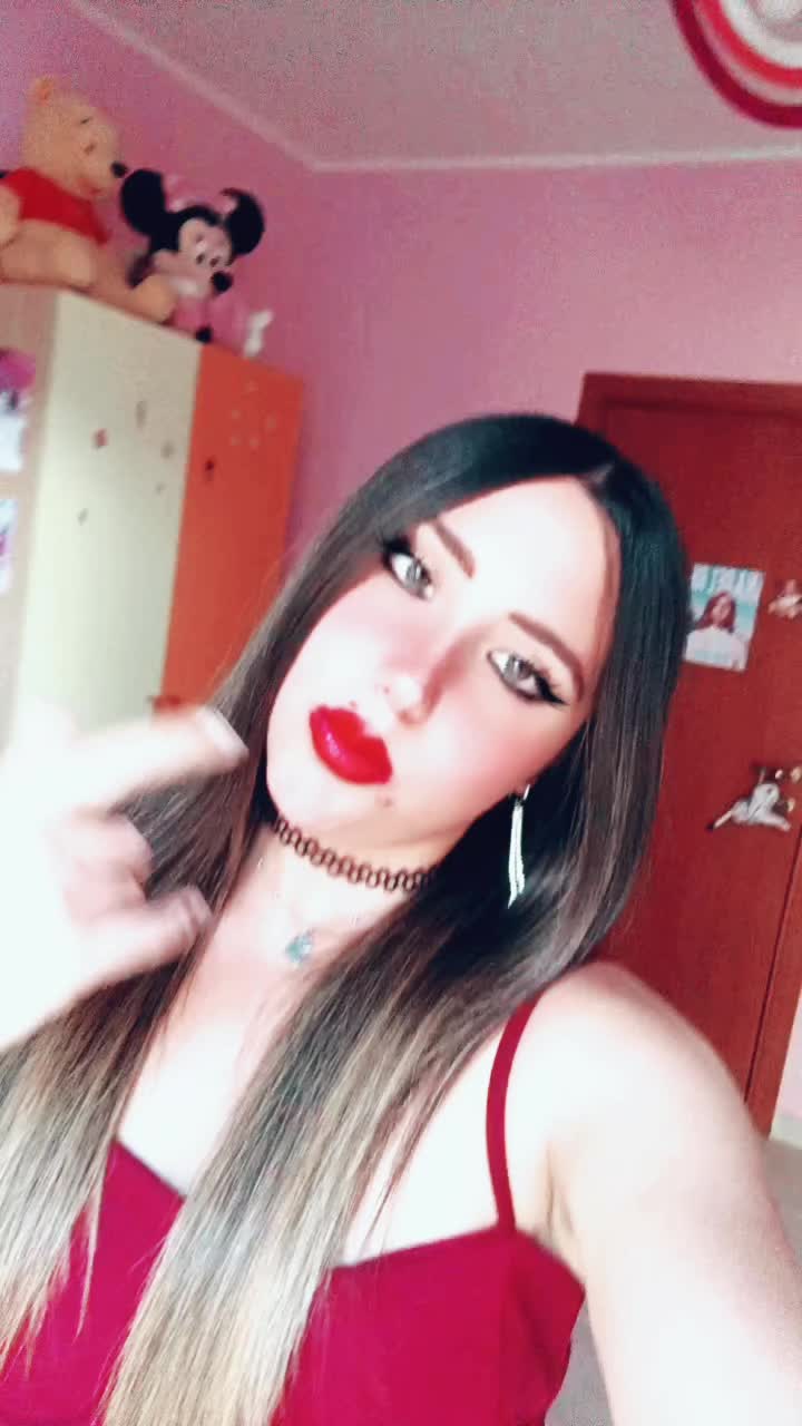 @rihanna