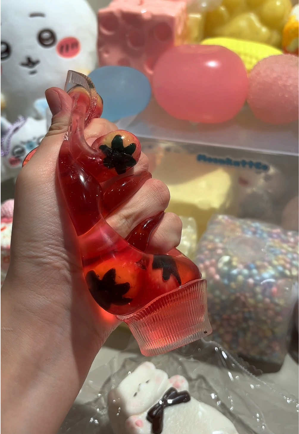 @moonkattsquishy