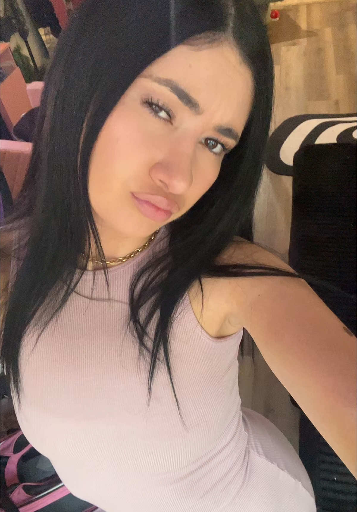 @lvrgrlari