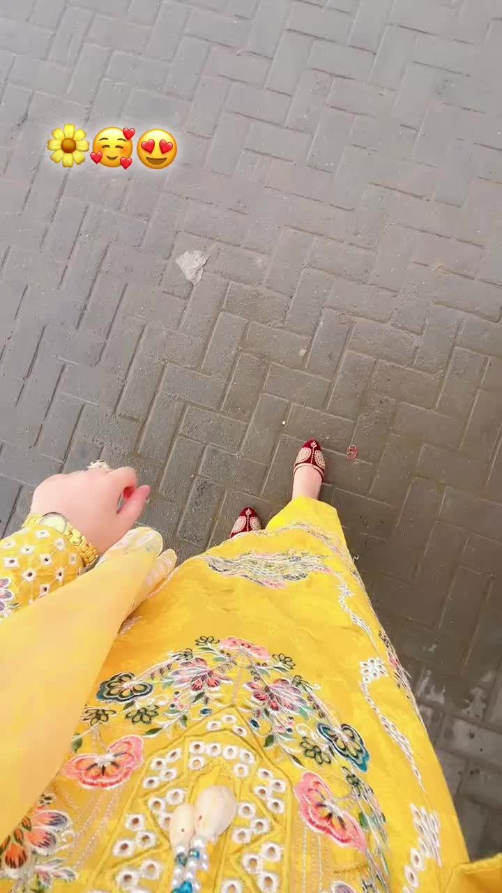 @Billi🥰