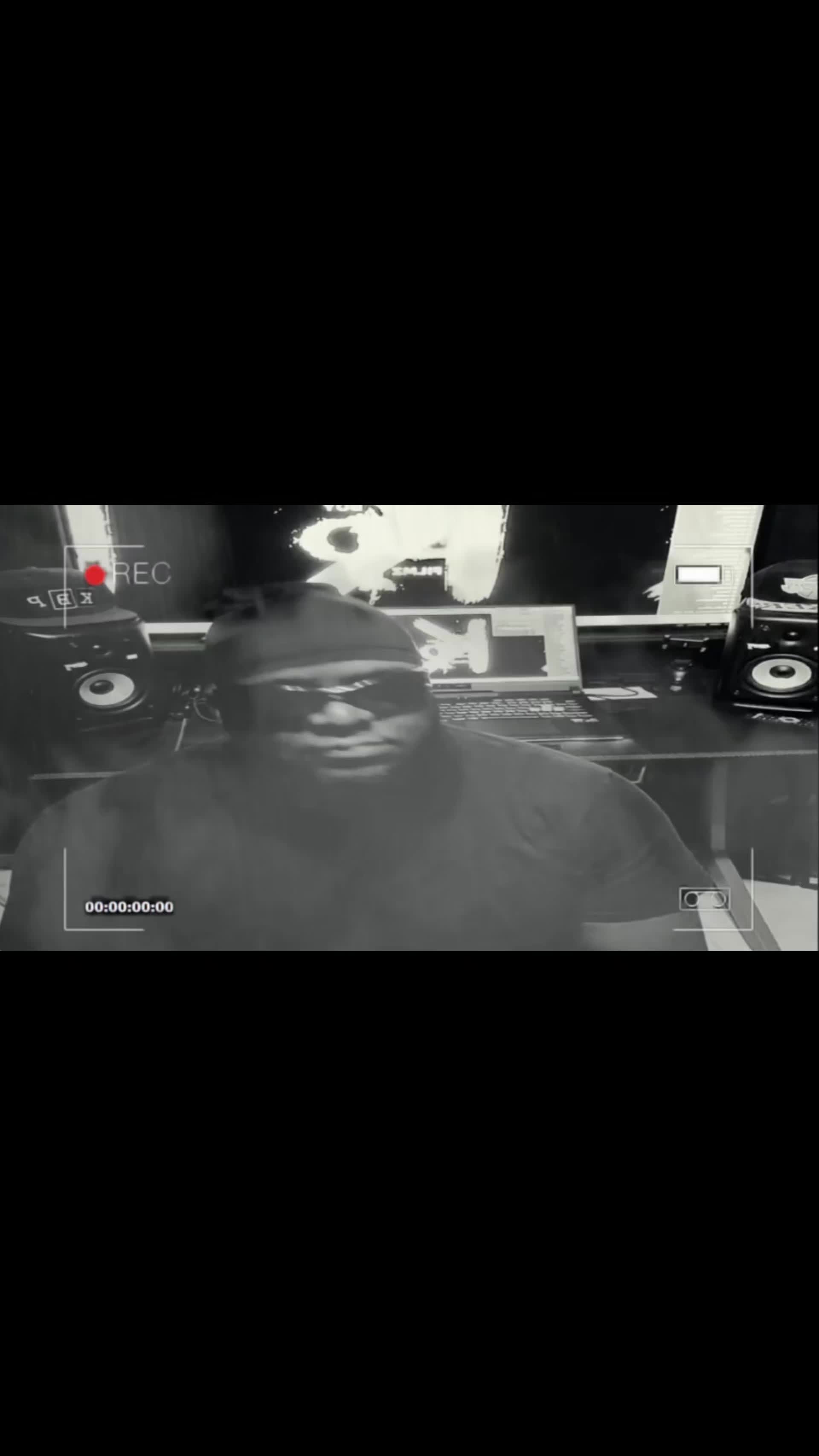 @KrayoLaBlackBeatz