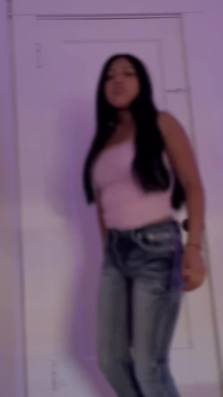 @ᥫ᭡