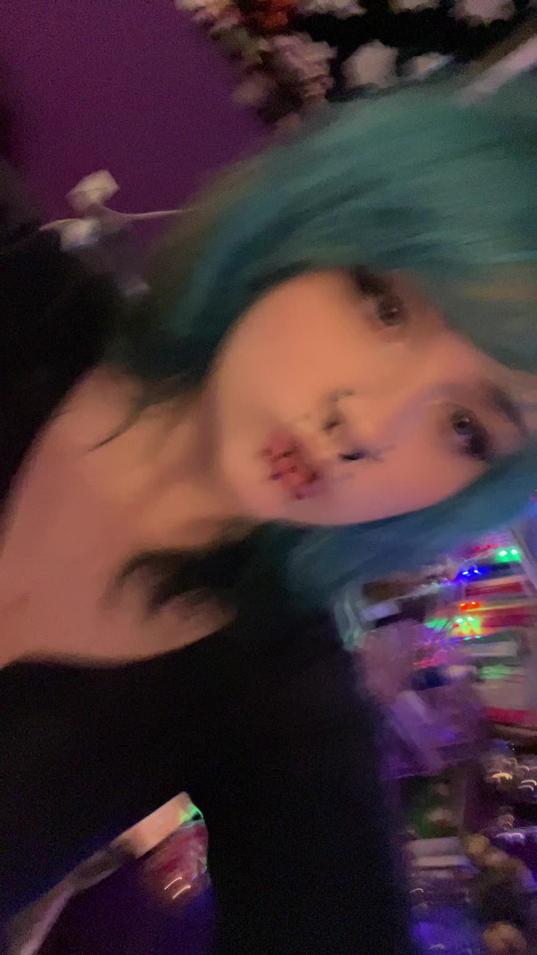 @hmmm