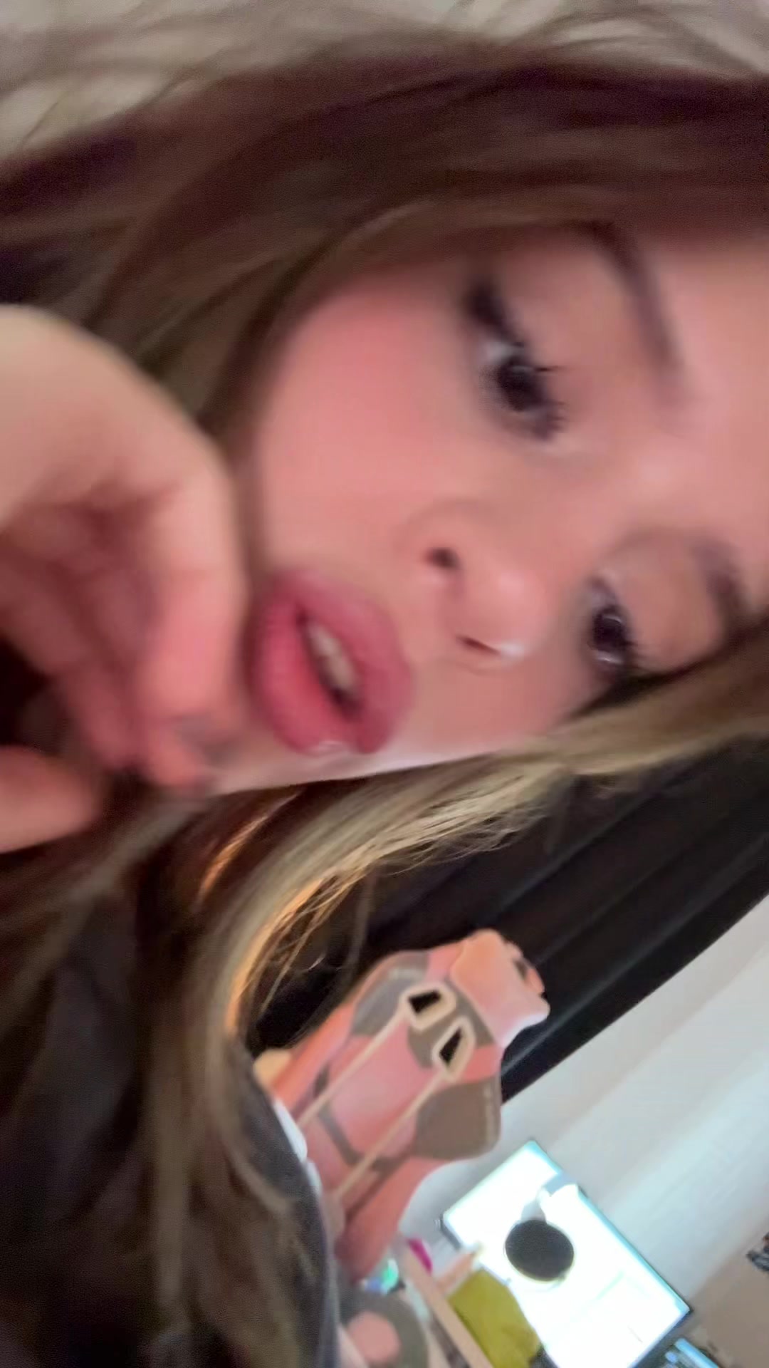 @httwcom