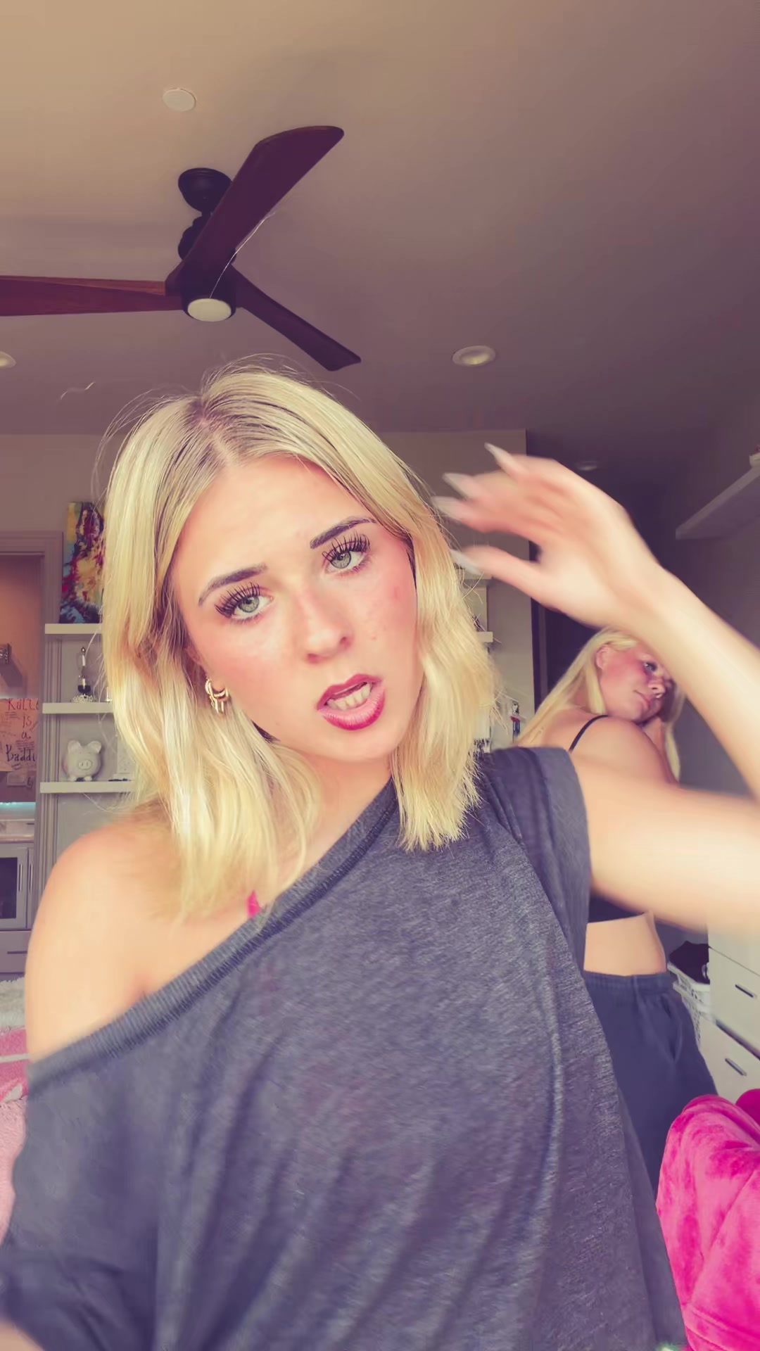 @savconway_