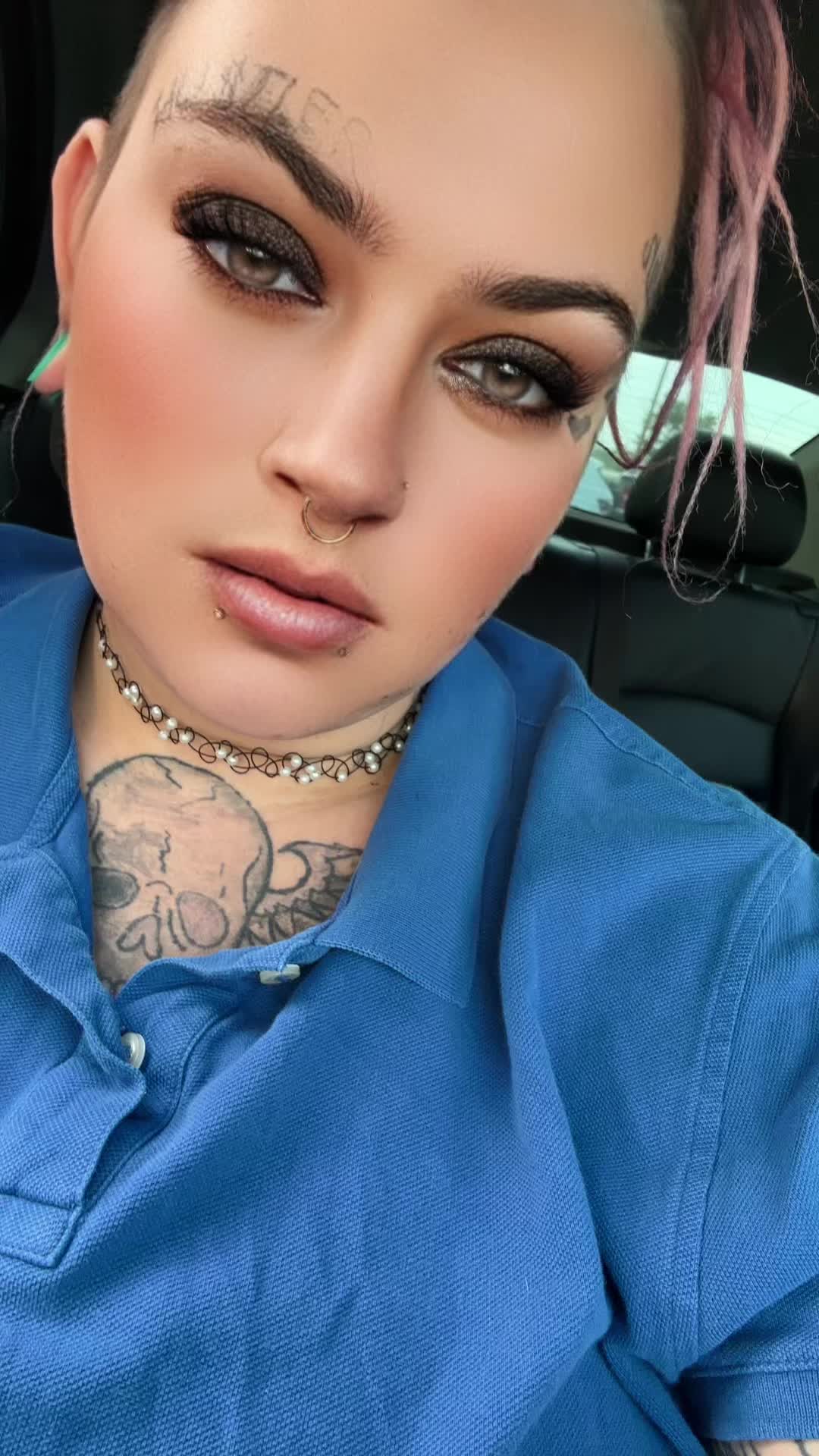 @GOTHICMOMMY666