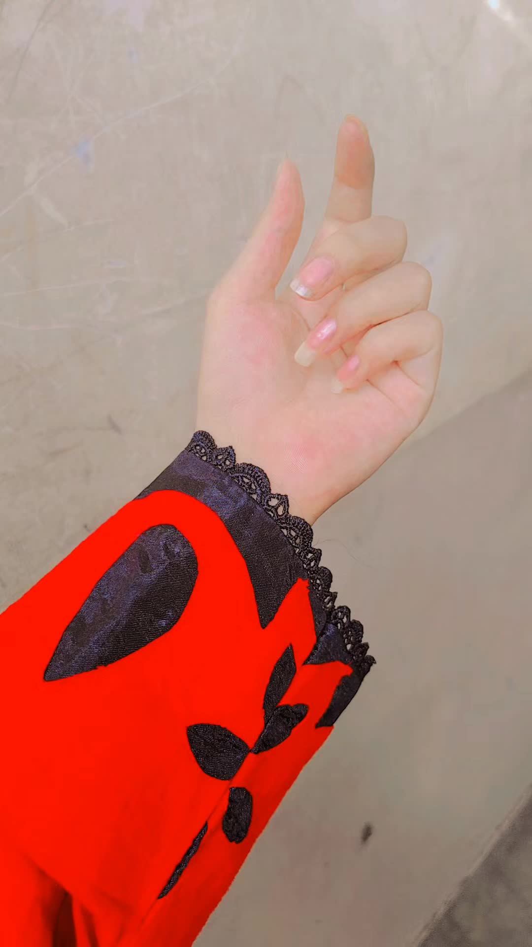 @𝙋𝙖𝙧𝙞 🌸