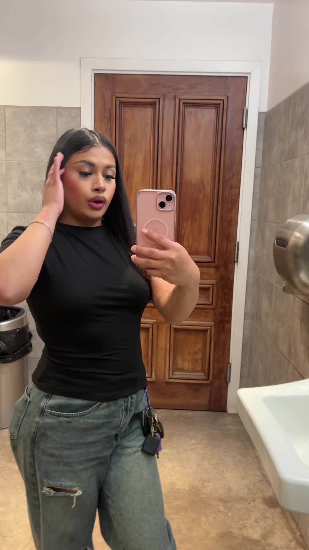 @Nikki